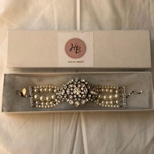 Haute Bride 5 pearl strand bracelet